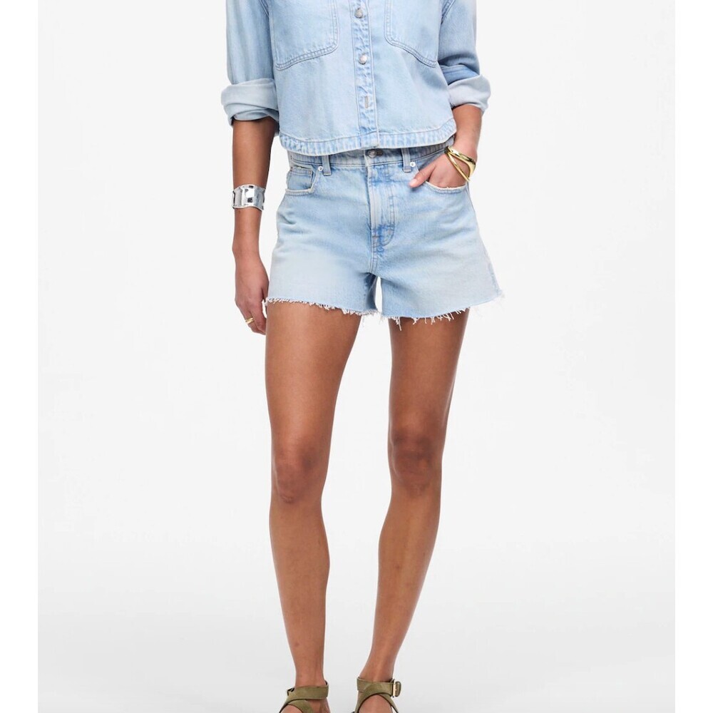 Madewell NWT The Perfect Vintage Jean Short Comfort Stretch Light Wash Size 31